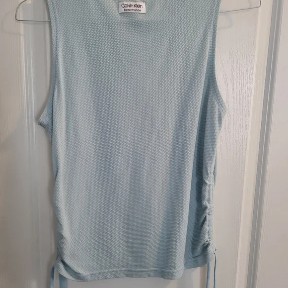 Calvin Klein Performance Tank - Picture 3 of 4